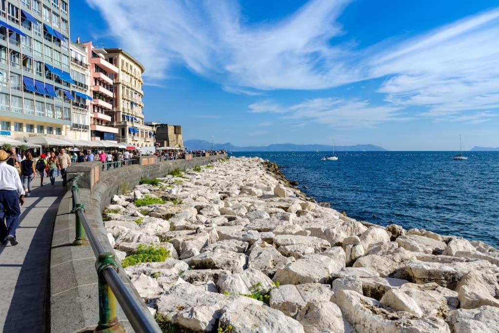 Dimora Di Luna Napoli Exterior foto